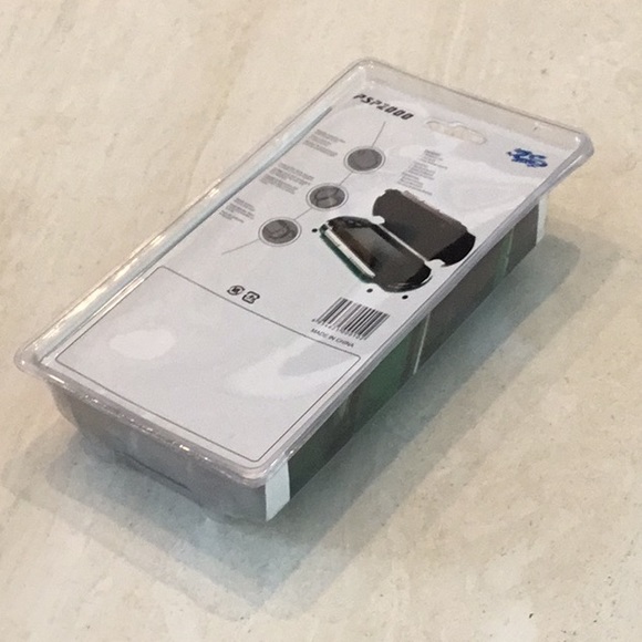 PlayStation PSP 2000 Console Case Holder System Protective Polycarbonate Protect - Picture 10 of 12